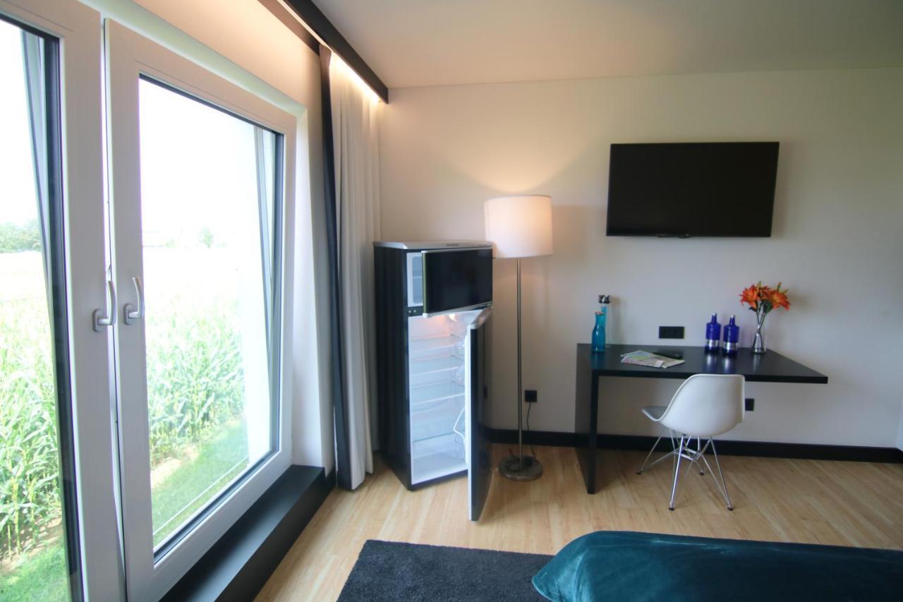 Me Hotel By Wmm Hotels Meitingen Экстерьер фото